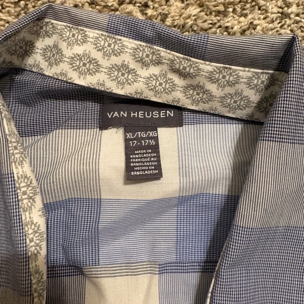 Short sleeve button down Mens shirt